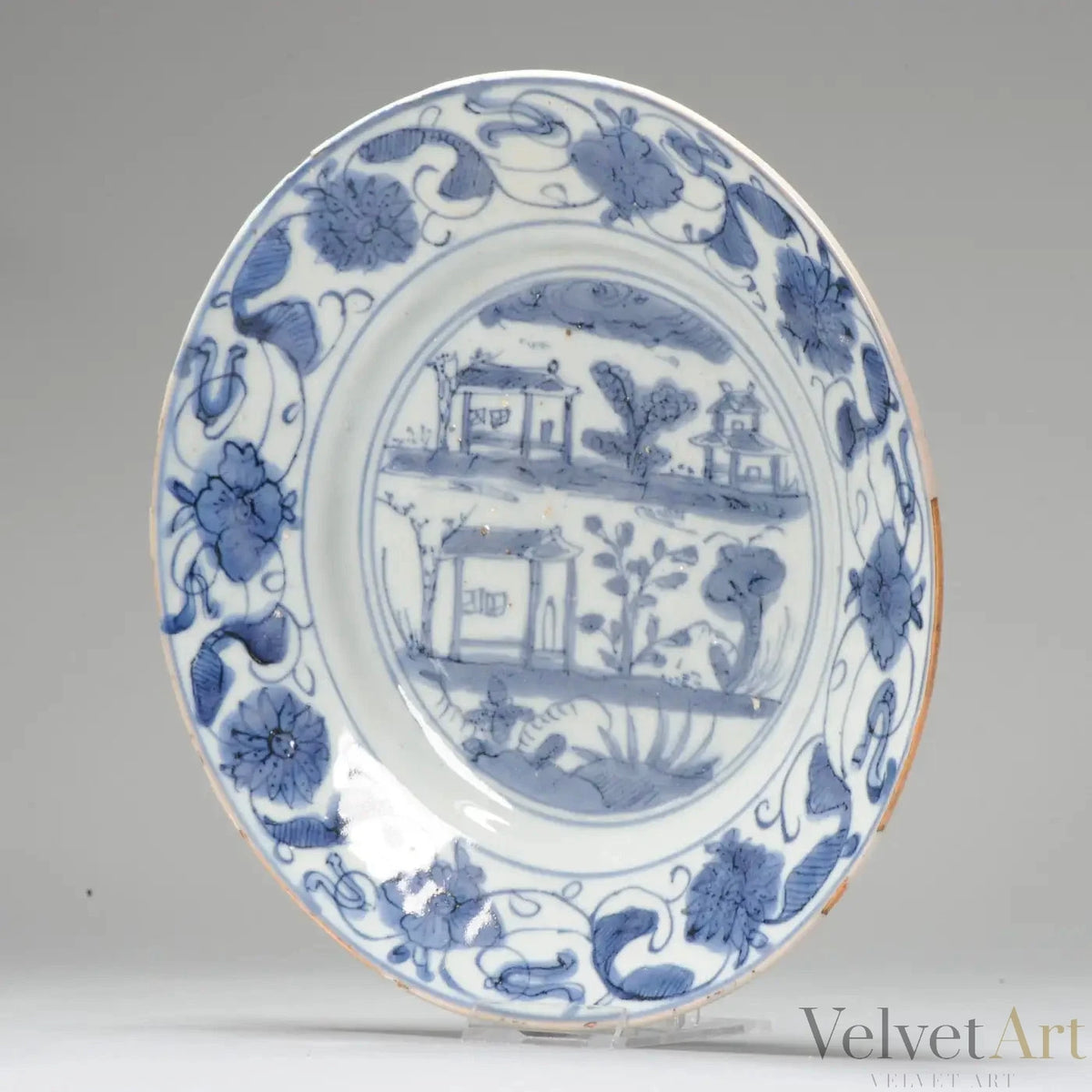 Plato de Porcelana China Ming | Casa Europea, 1635-1650