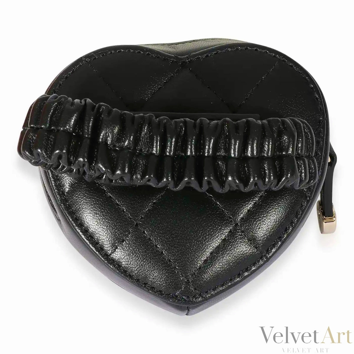 Chanel, Monedero Negro Acolchado de Piel con Forma de Corazón – vista 2 de 5