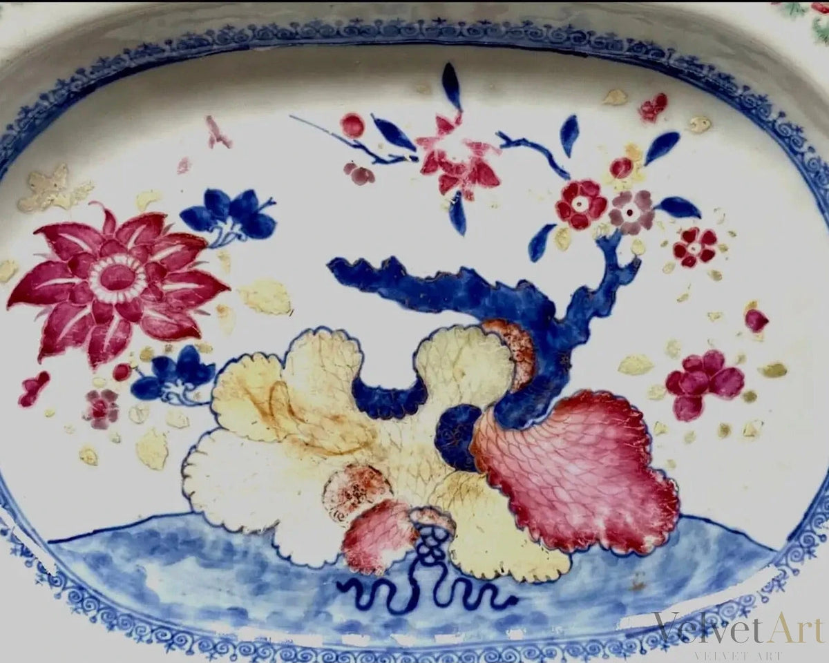 Plato de Porcelana Famille Rose del Siglo XVIII