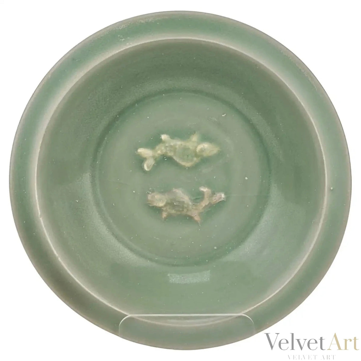 Plato de Celadón Longquan con Peces Gemelos, Cerámica Song-Yuan