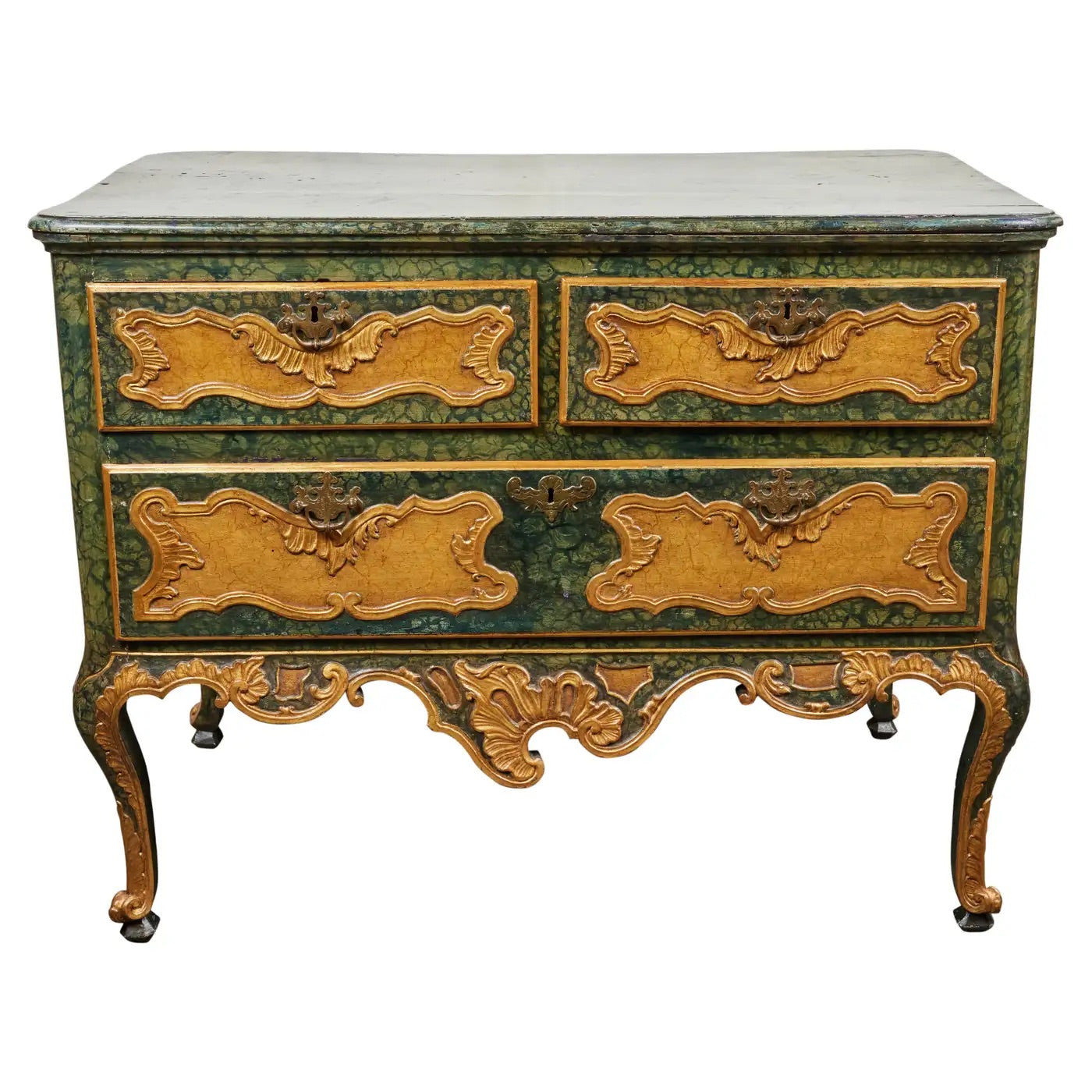 Cómoda Veneciana Tallada a Mano, 1800
