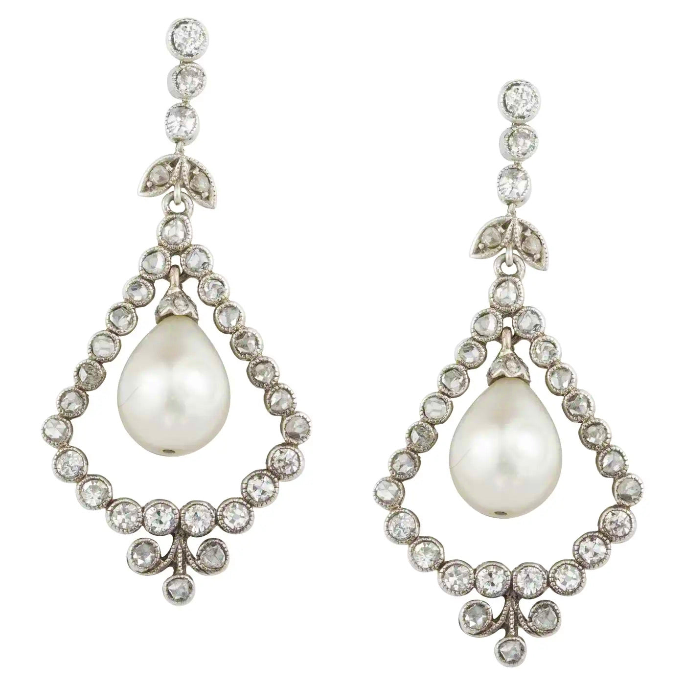 Pendientes Eduardianos de Perlas Naturales y Diamantes de 1900