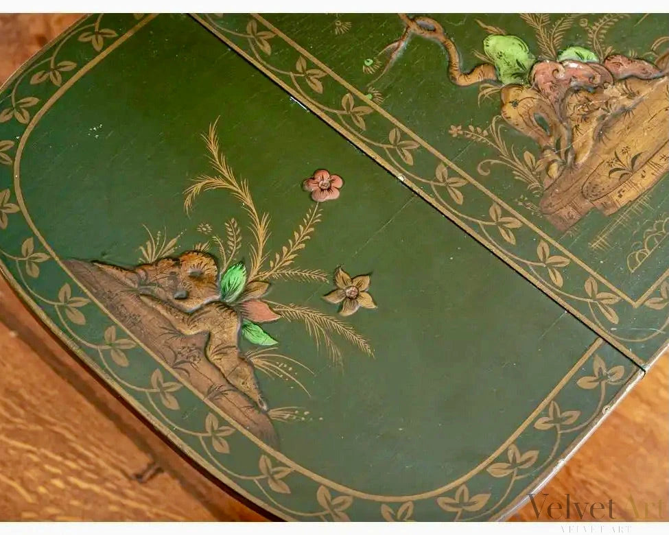Mesa Abatible Estilo Chinoiserie Pintada a Mano, años 1920–1930
