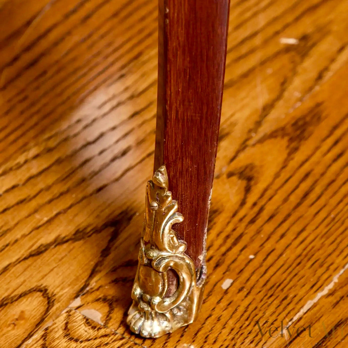 Tocador Francés Luis XV en Tulipwood con Espejo Regulable, 1760