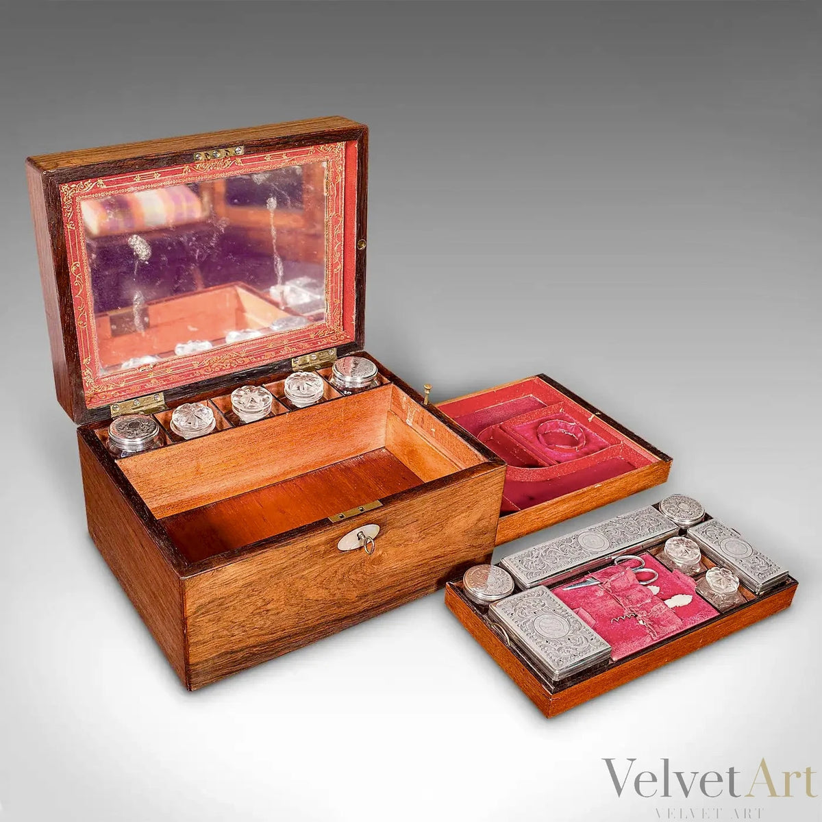Caja de Tocador Inglesa en Palisandro con Espejo y Cristalería Original, 1850