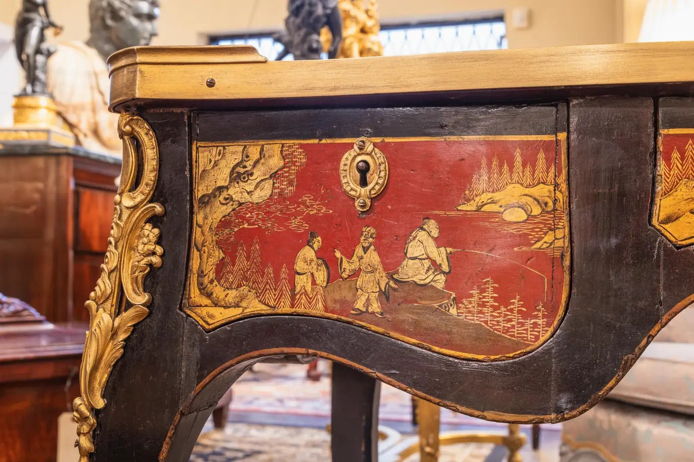Escritorio Luis XV Chinoiserie Roja | Francia Siglo XIX