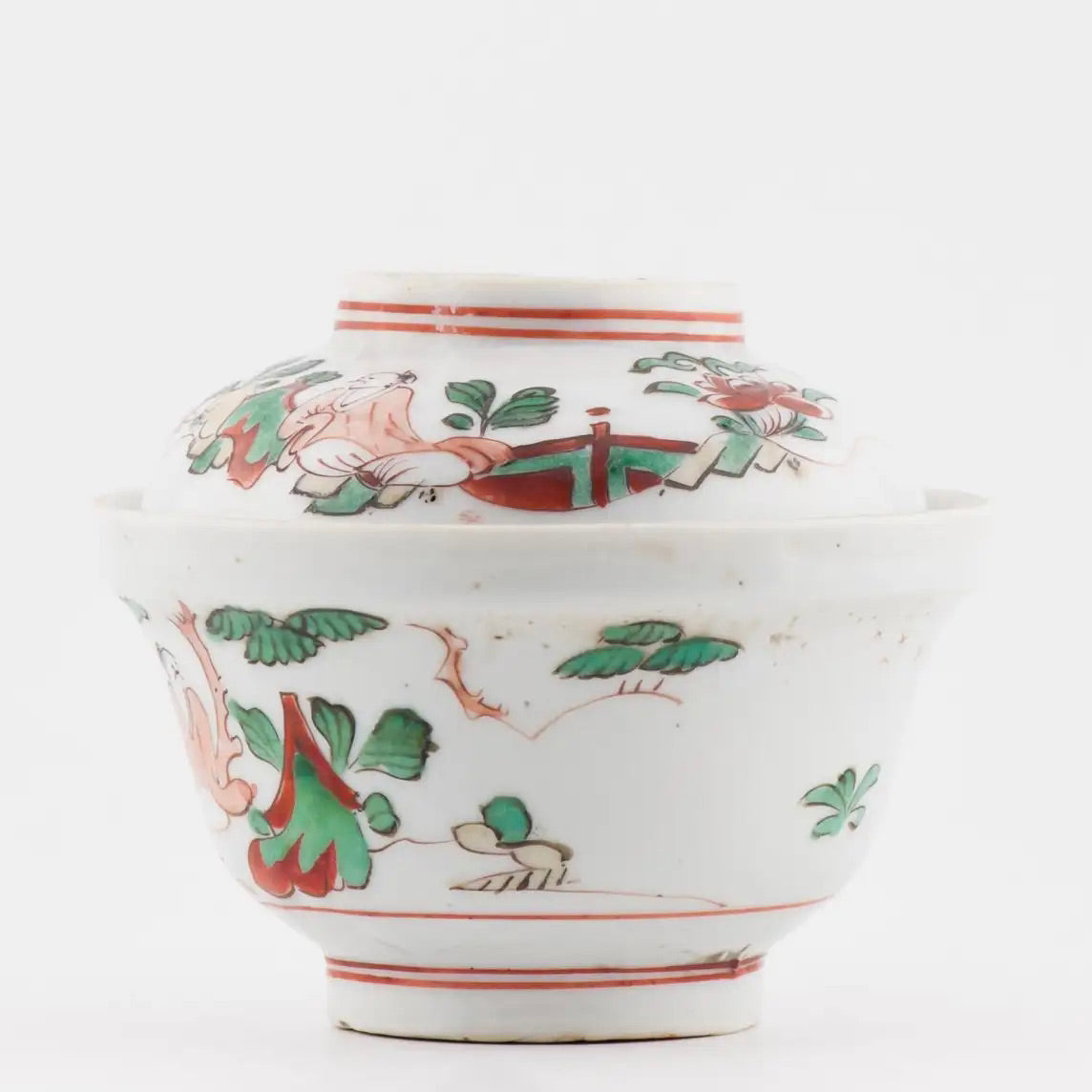 Cuenco Wucai | Ko-Akae con Tapa | Periodo Chongzhen | China, 1600