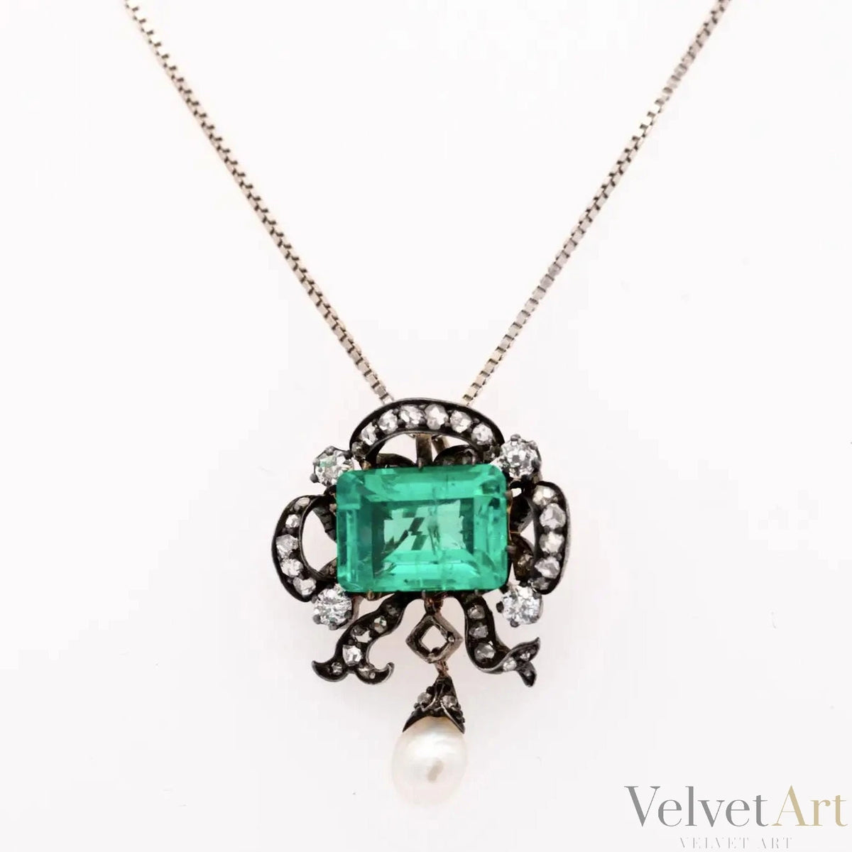 Colgante Victoriano Esmeralda Colombiana, Perla y Diamantes de 1880
