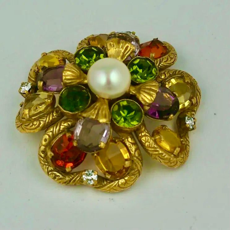 Broche de Coco Chanel Trébol con Perla de 1957