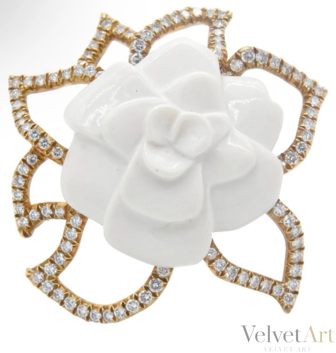 Chanel Camelia | Broche de Oro y Cerámica | Siglo XX