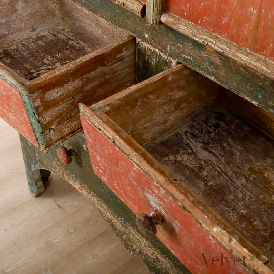 Gabinete rococó sueco de pintura original de 1780