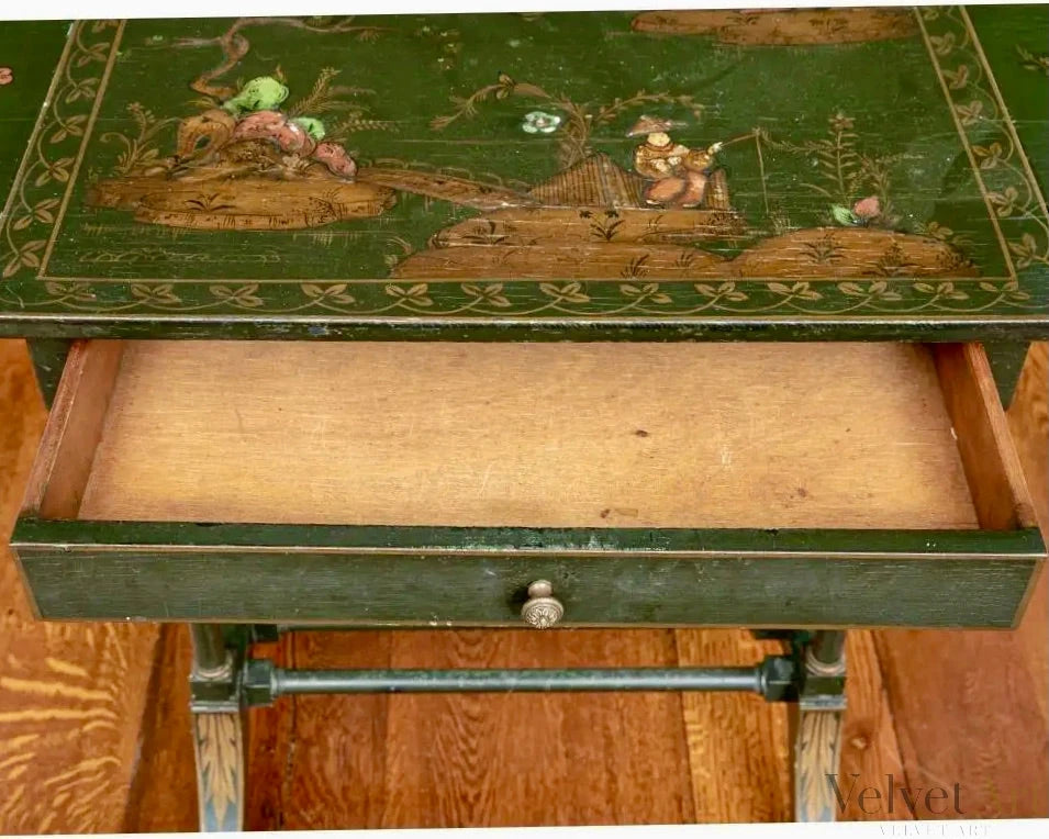 Mesa Abatible Estilo Chinoiserie Pintada a Mano, años 1920–1930