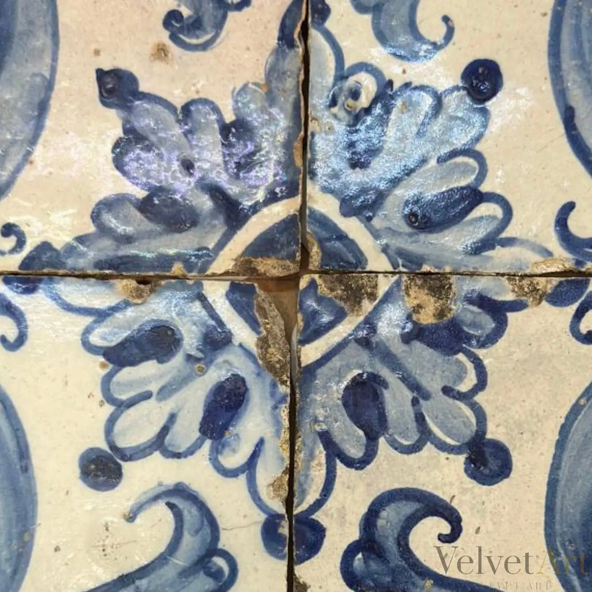 Cuatro Azulejos Portugueses del Siglo XVII: Cerámica Barroca Original para Colección