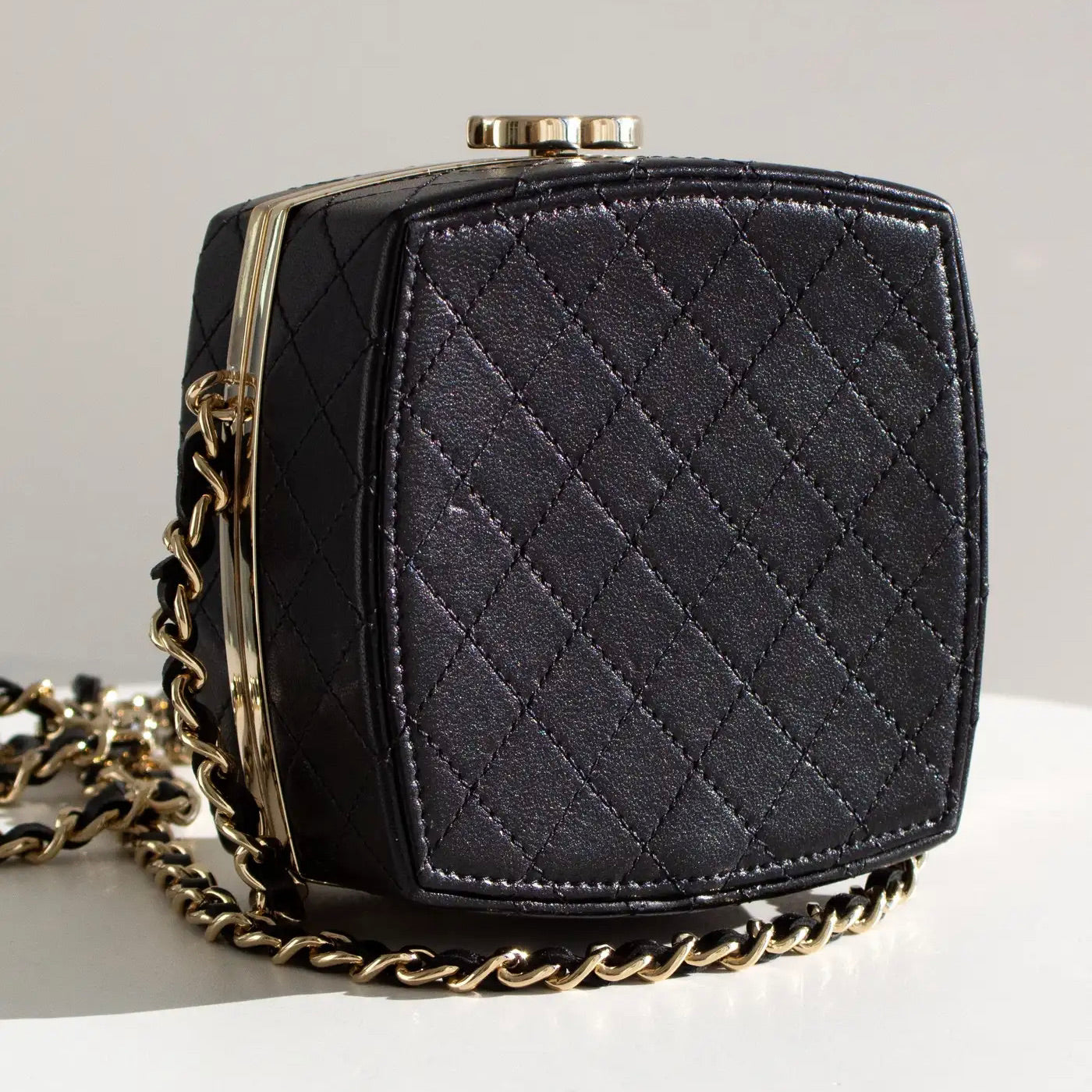 Bolso Chanel Dorado y Cuero de Cordero con Espejo de 2010