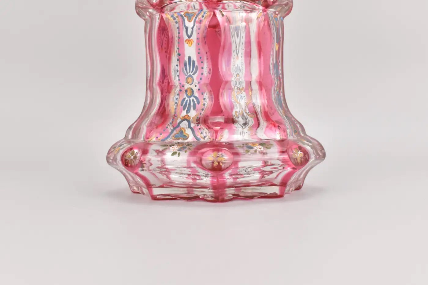 Frasco de Perfume de Vidrio Esmaltado Bohemio, 1840