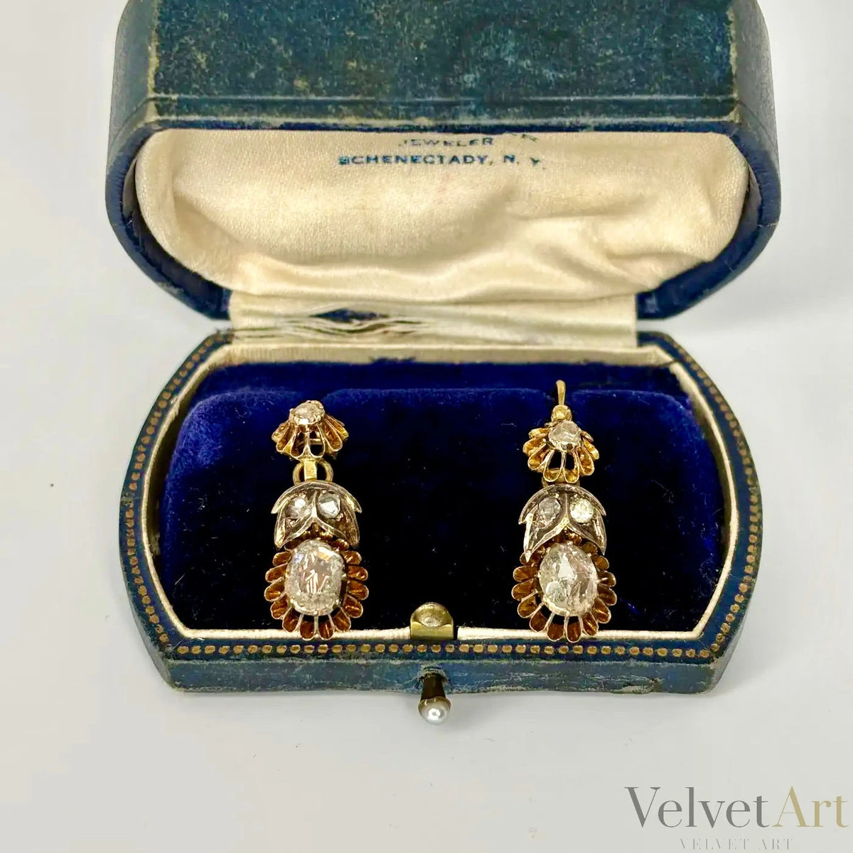 Pendientes Astrohúngaros con Diamantes Talla Rosa del Siglo XIX