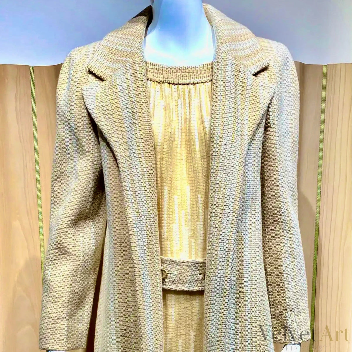 Vestido y Abrigo de Chanel de Tweed, Karl Lagerfeld, Año 2000 – vista 3 de 5