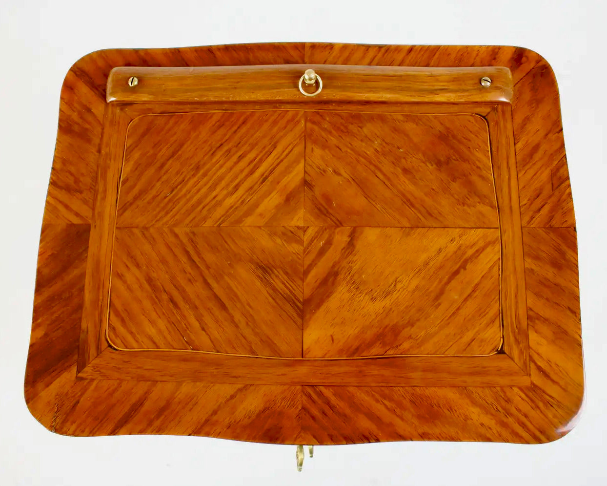 Mesa francesa Luis XV "Table Chiffonière"con Marquetería y Biombo, 1765