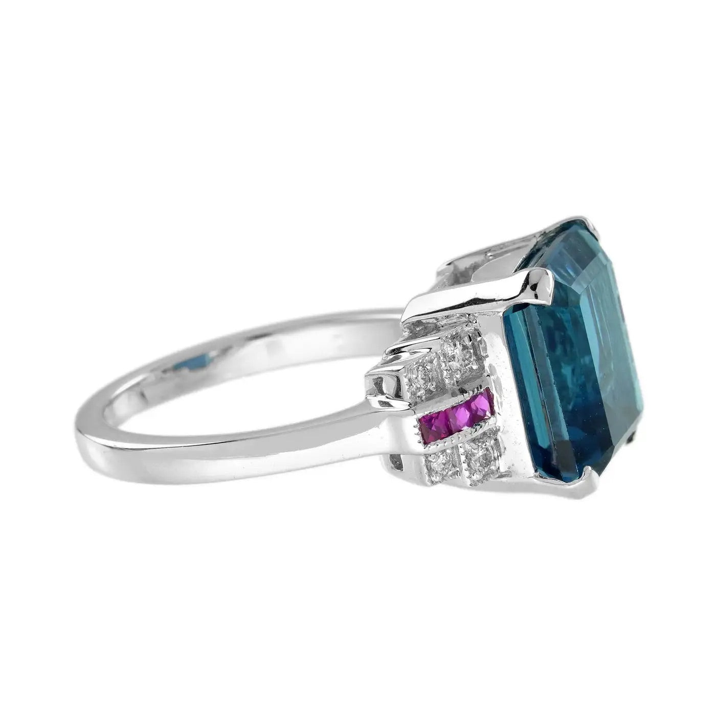 Anillo de Compromiso de Oro con Topacio Azul, Rubí y Diamante