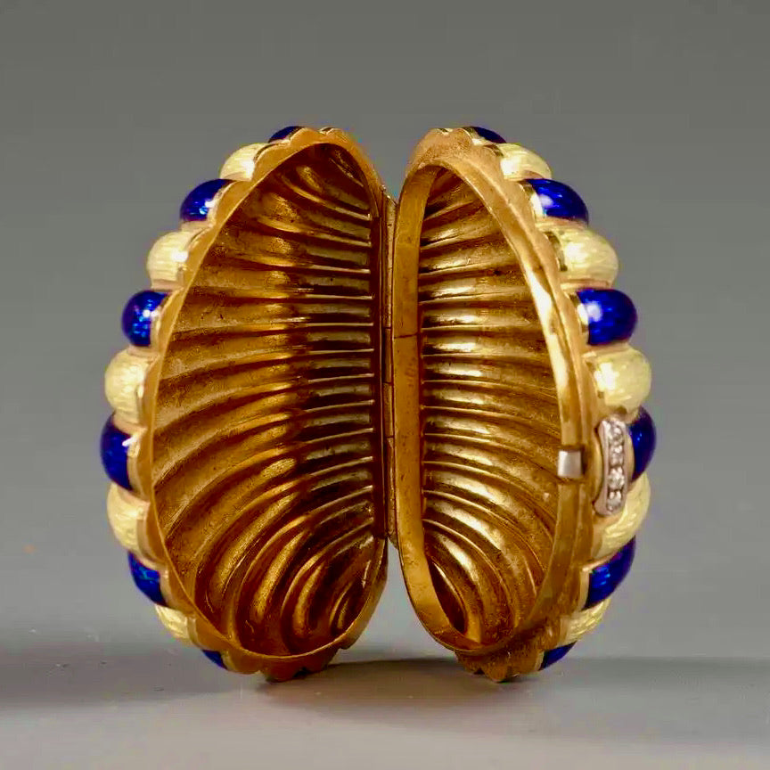 Bolso de Oro y Esmalte con Diamantes, 1920