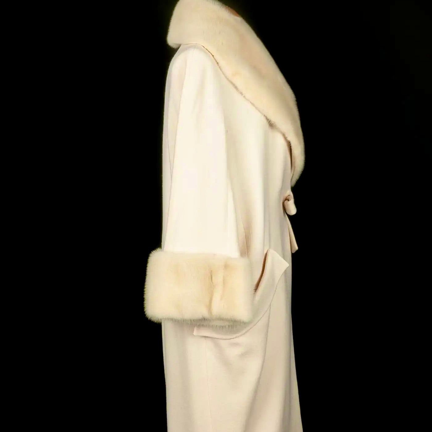 Christian Dior | Abrigo de Visón y Lana Color Hueso