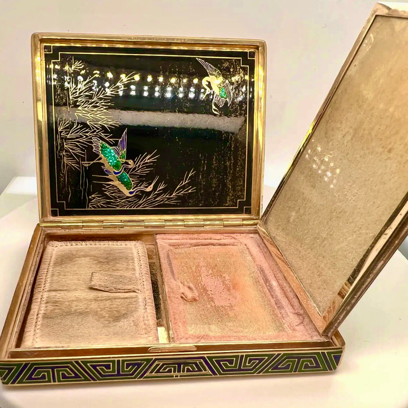 Estuche Van Cleef & Arpels | Oro y Esmalte del Siglo XX