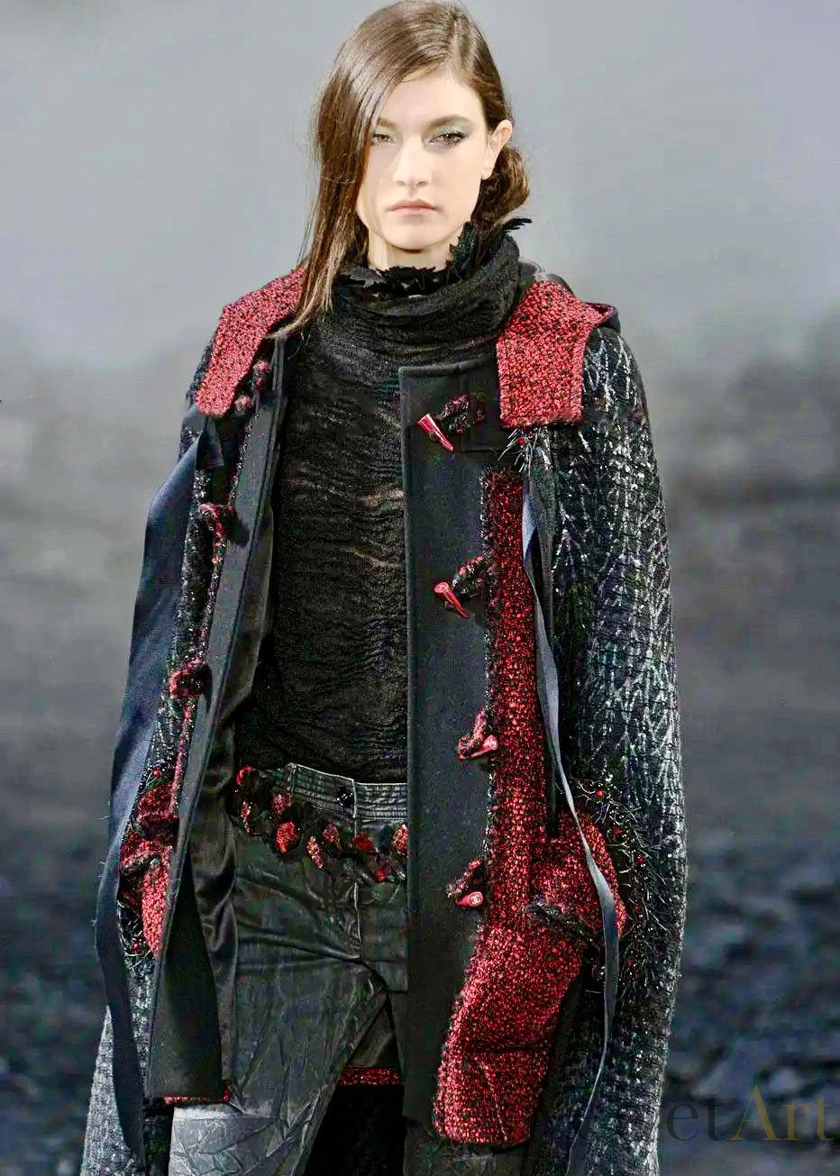 Chanel, Abrigo de Tweed Negro y Crudo Colección 2010