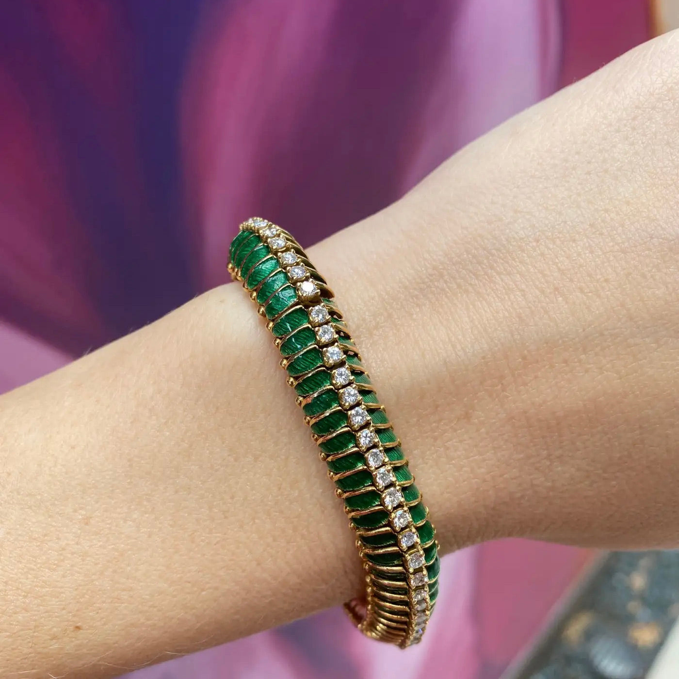 Tiffany & Co Pulsera Vintage de Oro Amarillo con Esmalte Verde 1950