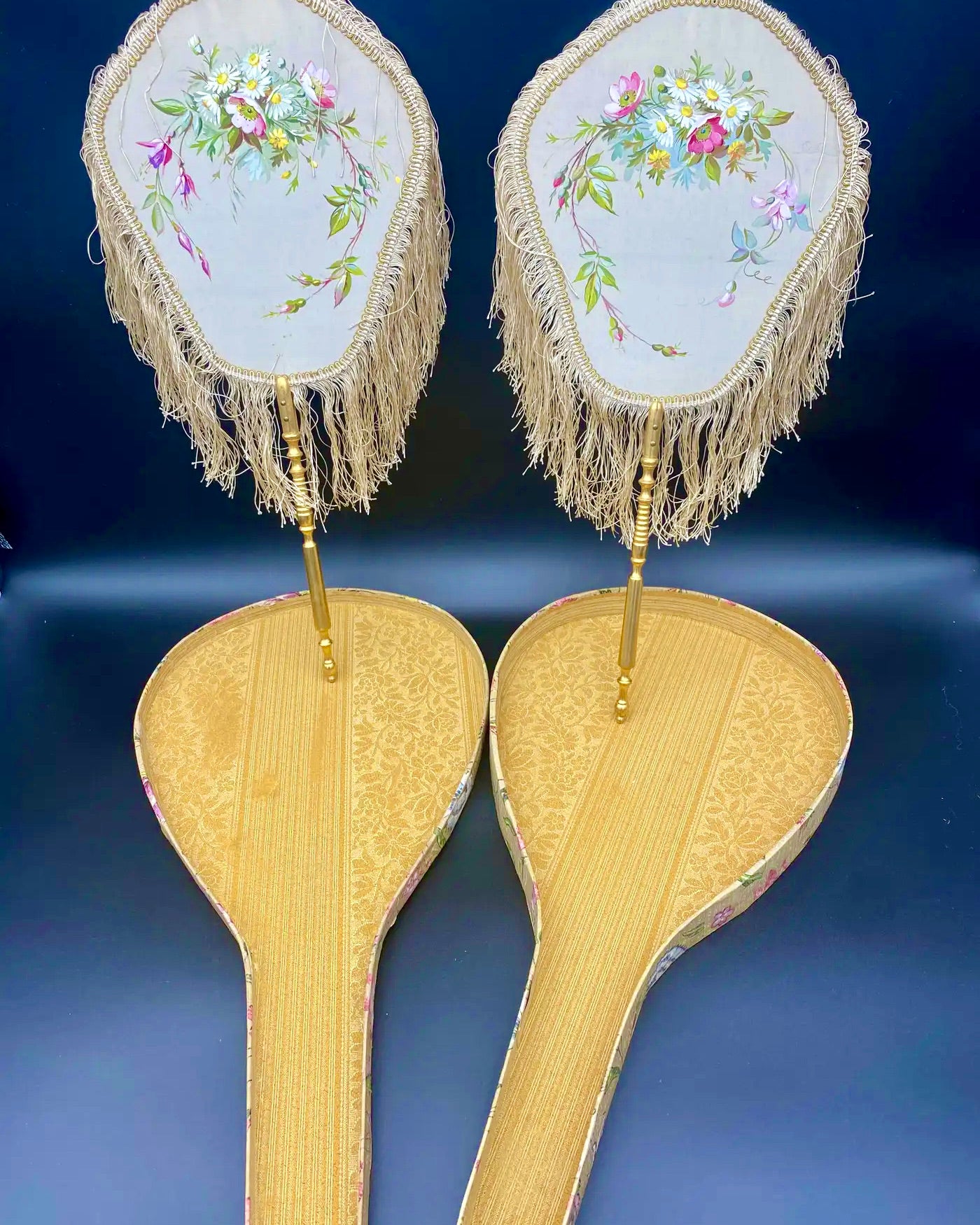 Abanicos de Seda y Asas de Madera Dorada | China, Siglo XIX
