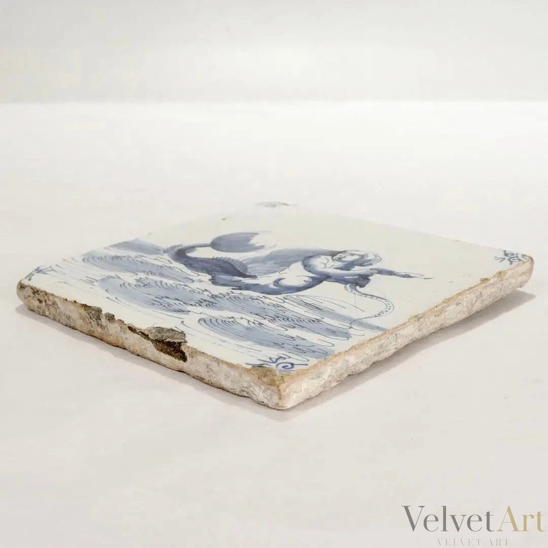 Sirena con Serpiente | Azulejo Holandés de Delft del Siglo XVIII
