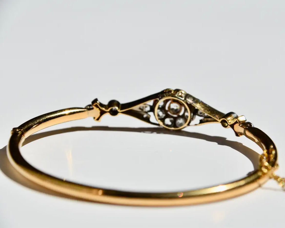 Brazalete Floral de Oro y Diamantes Talla Rosa de 1910