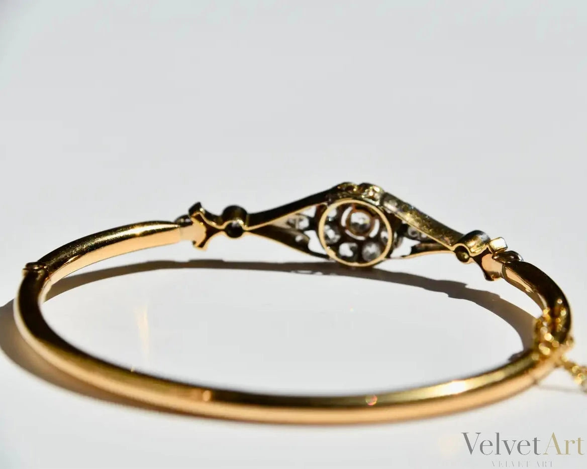 Brazalete Floral de Oro y Diamantes Talla Rosa de 1910