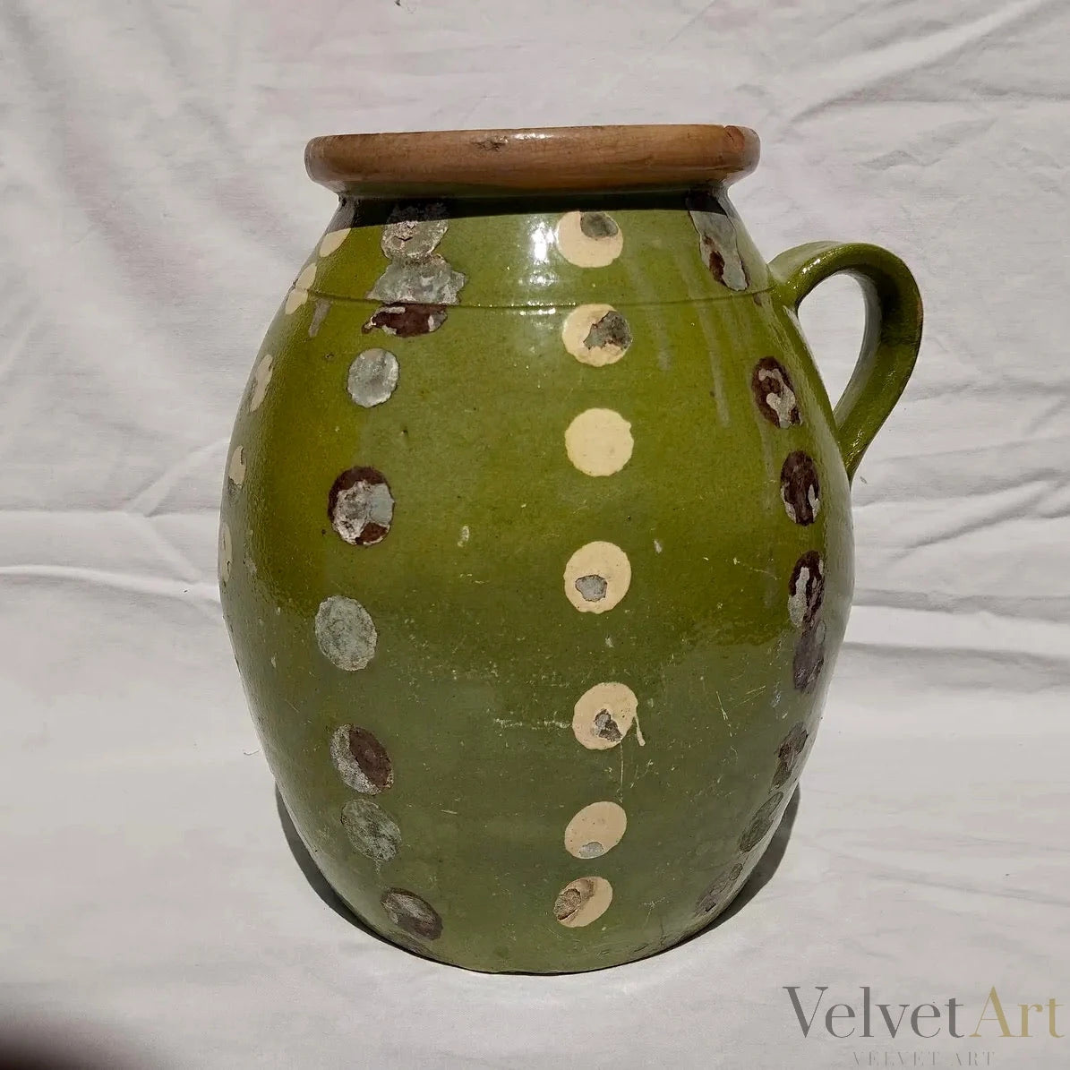 Jarra de Leche Húngara Esmaltada en Verde, 1910