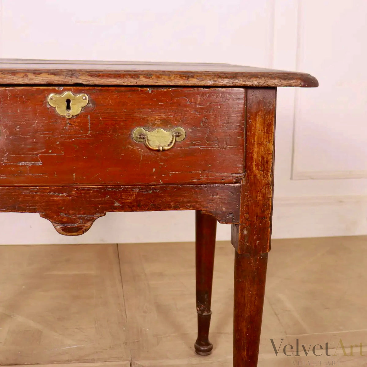 Mesa Auxiliar Inglesa de Pino y Roble | Estilo Jorge III | Inglaterra, 1770