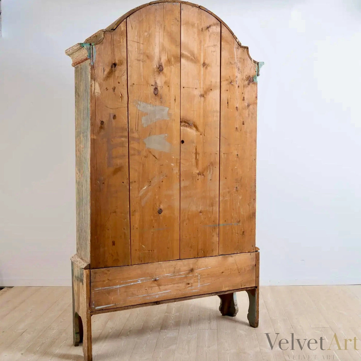 Gabinete rococó sueco de pintura original de 1780