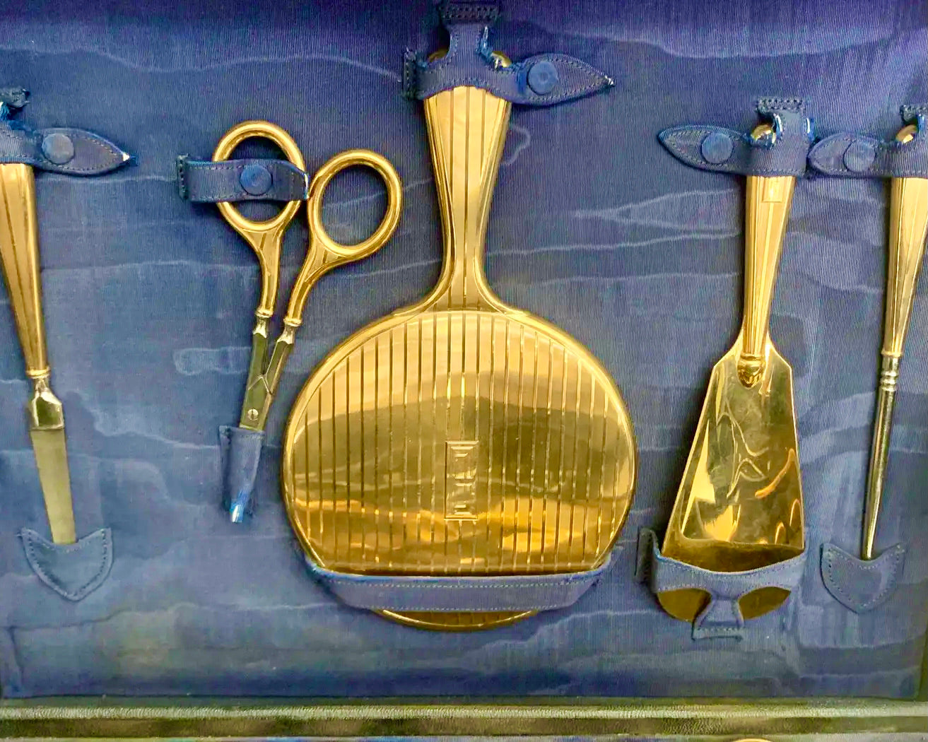 Cartier Juego de Tocador de Oro | Francia, 1920