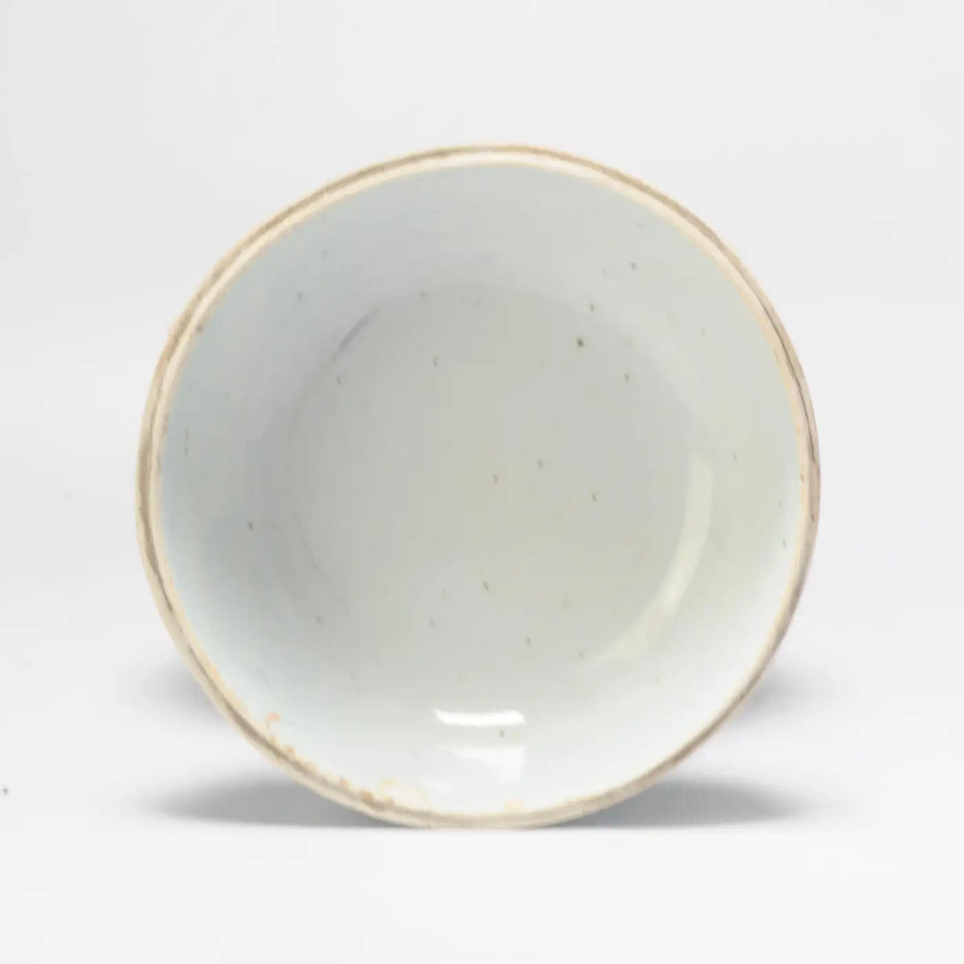 Raro Tarro de Porcelana China | "Chilongs" | Periodo Ming Wanli, 1600