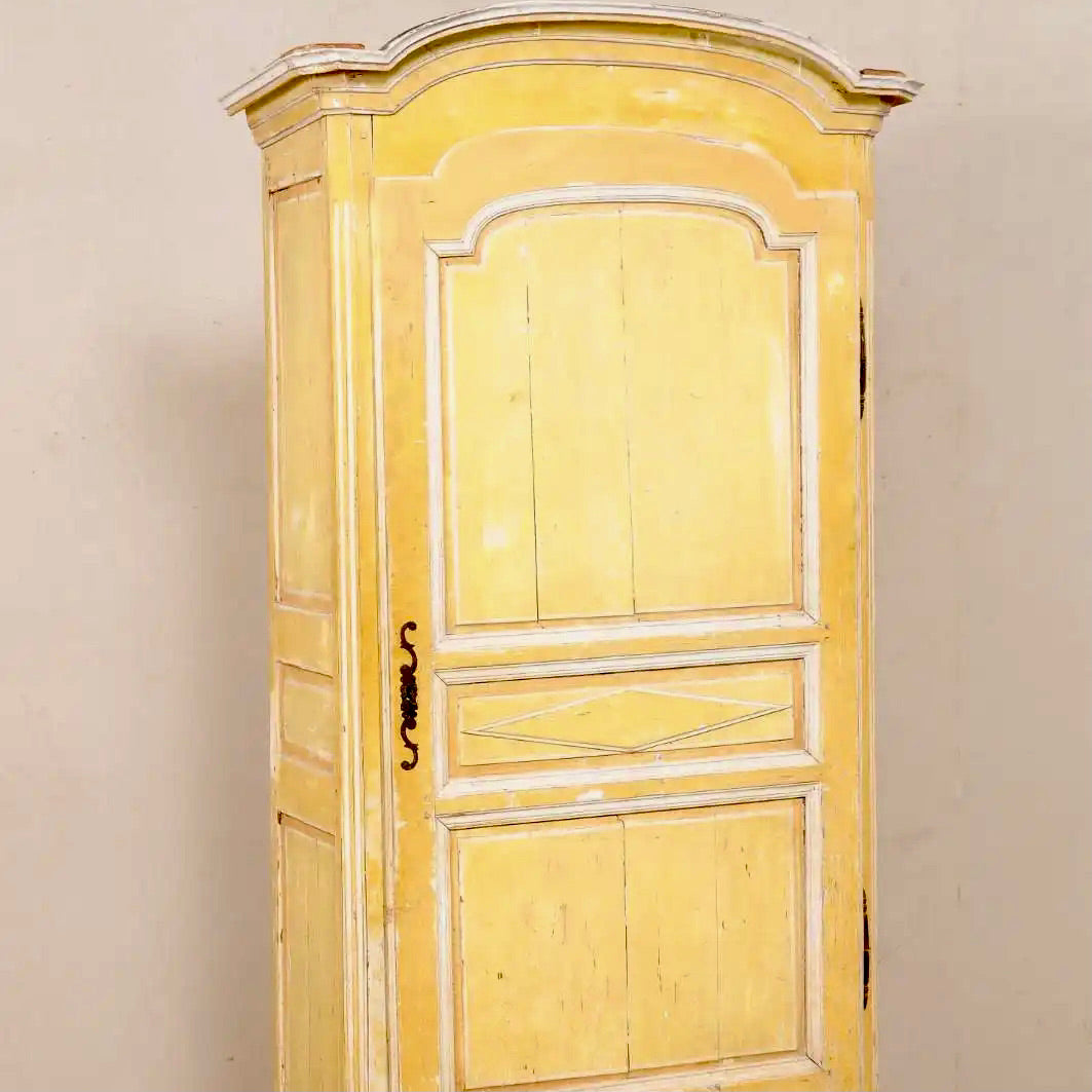 Alacena Amarilla con Pintura Original | Francia, siglo XIX