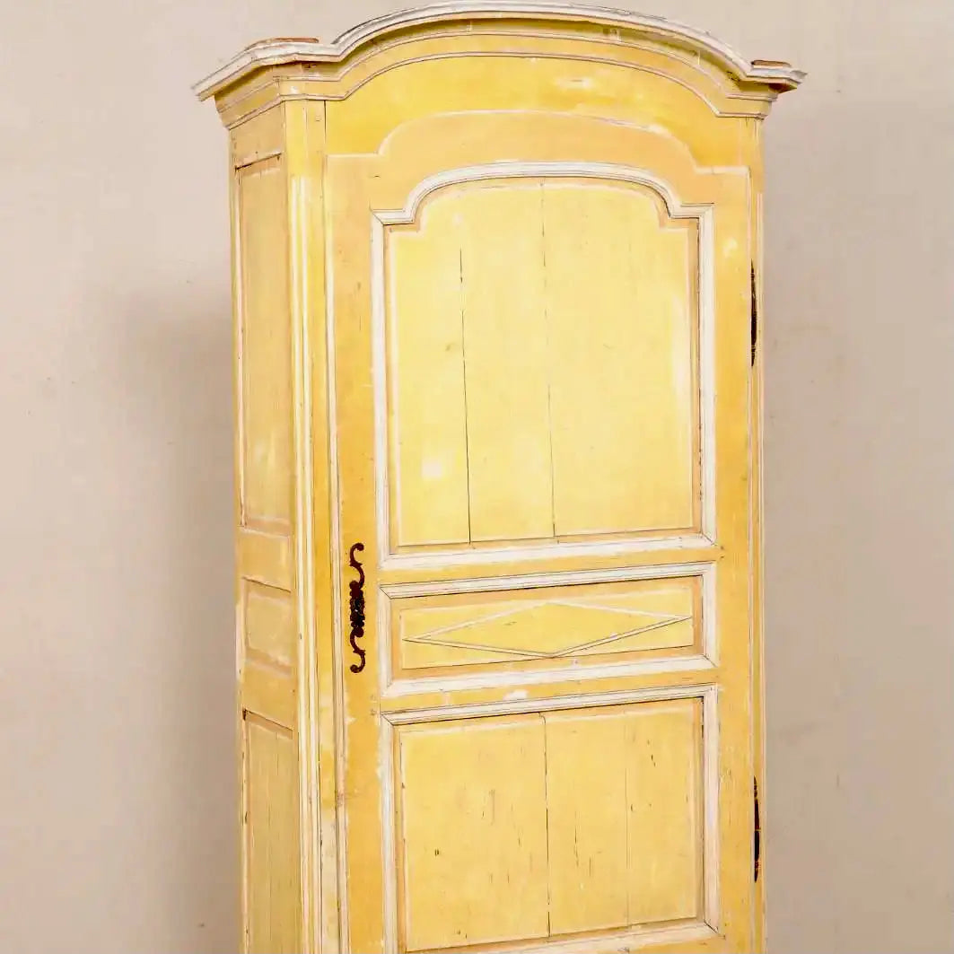 Alacena Amarilla con Pintura Original | Francia, siglo XIX