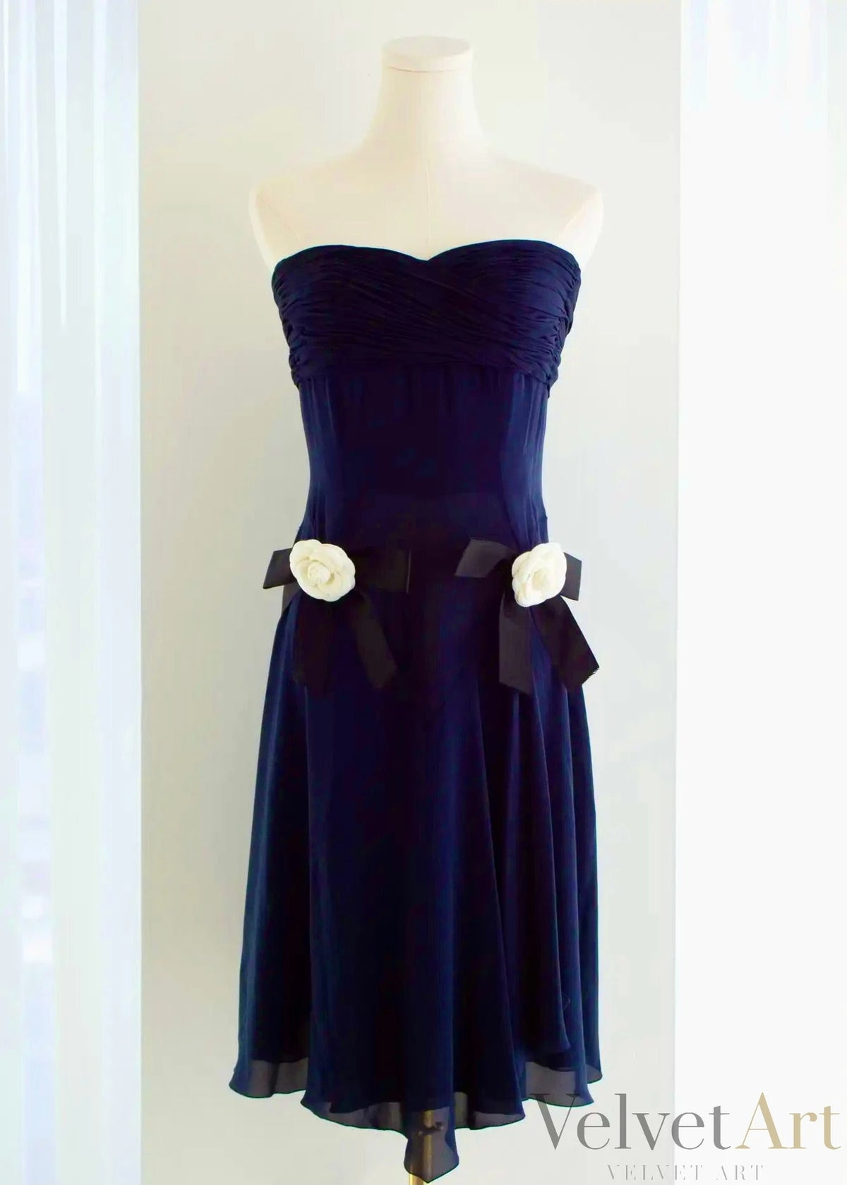 Vestido Chanel Seda Azul Escote Corazón Colección 1992