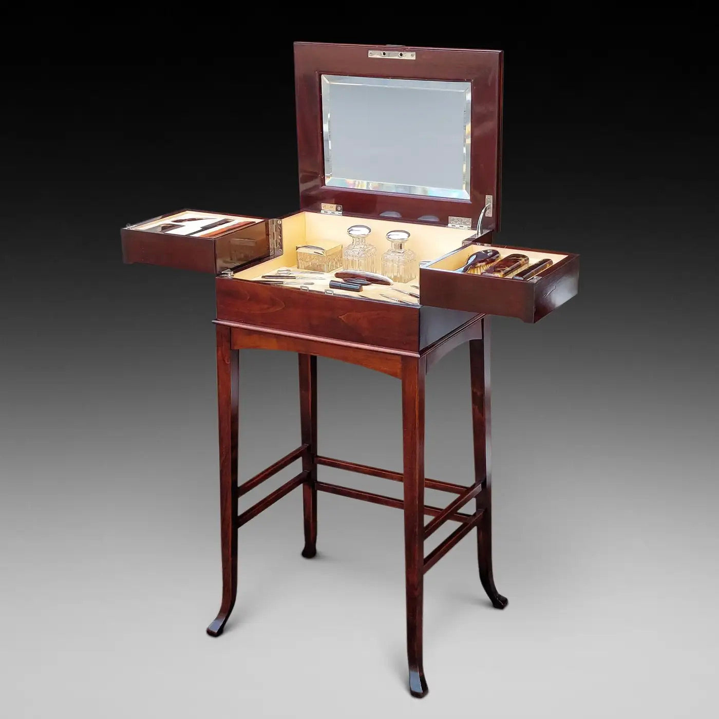 Tocador Vinés de Caballero | Caoba e Incrustaciones | 1905 | Estilo Eduardiano