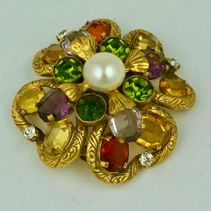 Broche de Coco Chanel Trébol con Perla de 1957