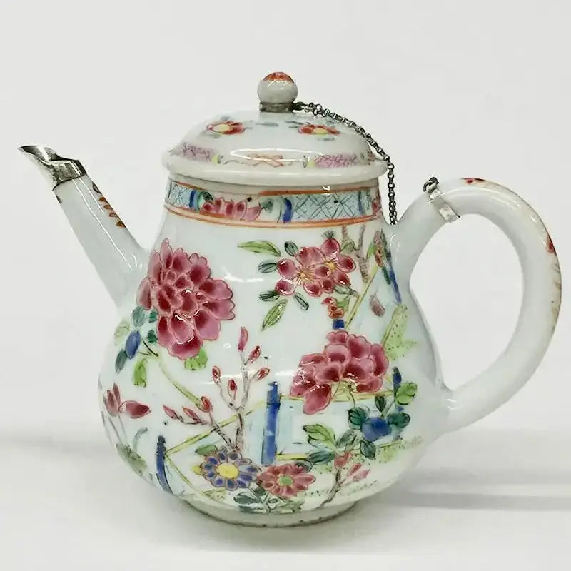 Tetera de Porcelana China Famille Rose 1736-1795