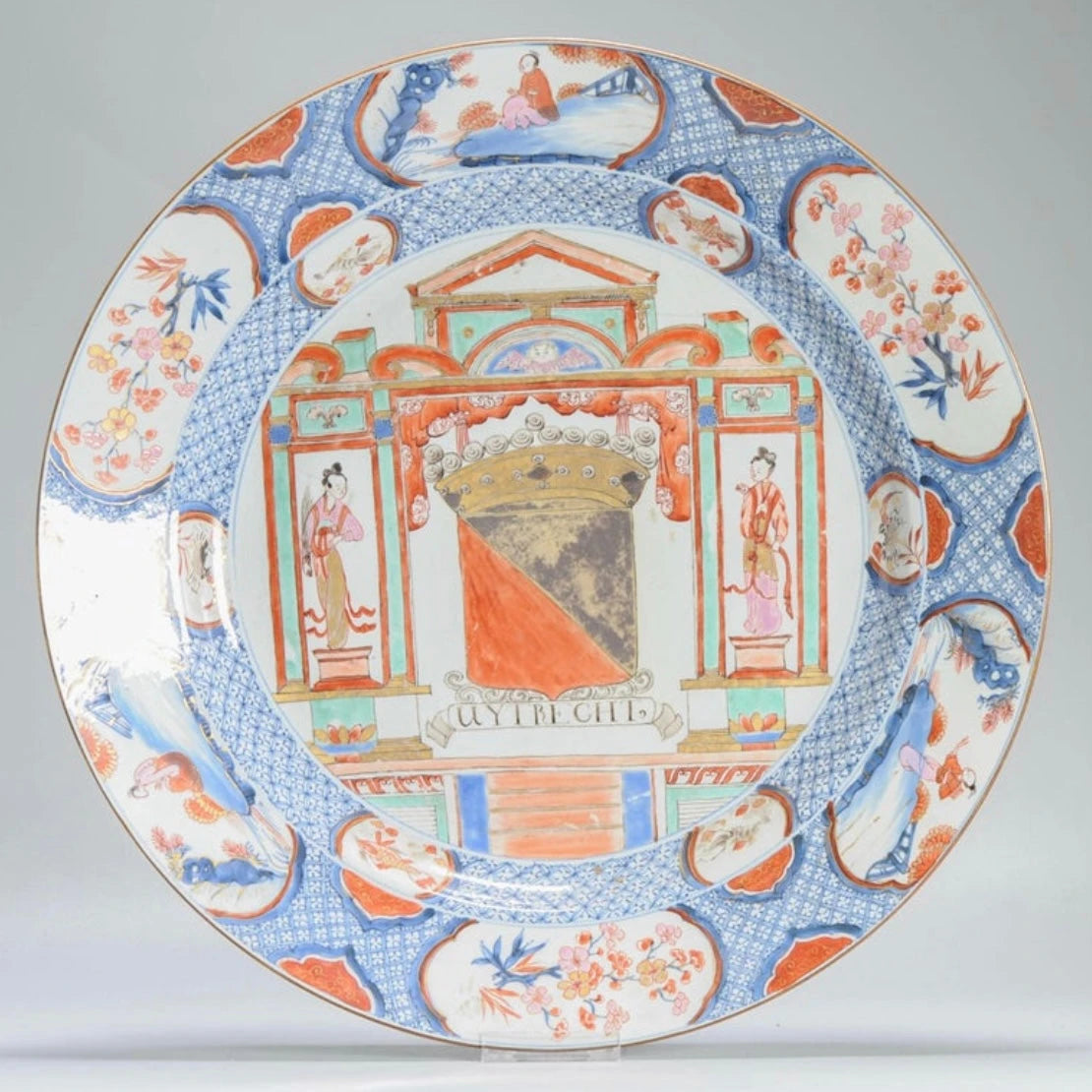 Plato de Porcelana China Armorial Imari | Escudo de Armas Utrech | Siglo XVIII