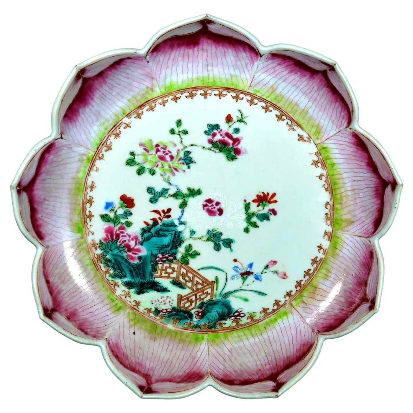 Plato en Forma de Hoja de Loto de porcelana china, 1765