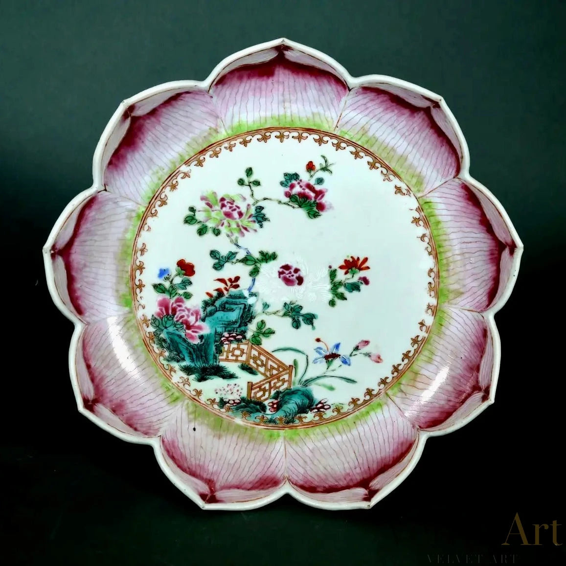 Plato en Forma de Hoja de Loto de porcelana china, 1765 – vista 2 de 4