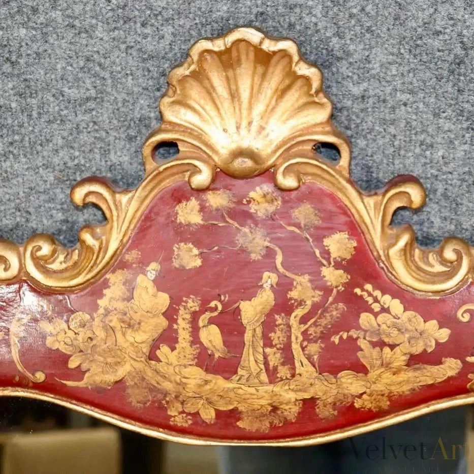 Espejo Rojo Chinoiserie Tallado en Dorado de 1950 – vista 2 de 8