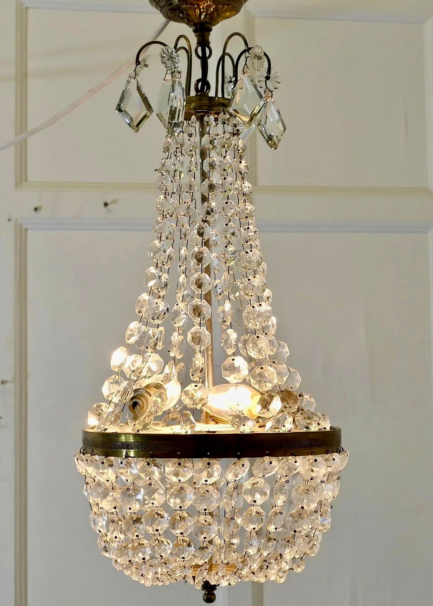 Araña de Estilo Imperio Francés en Cristal y Latón, 1930