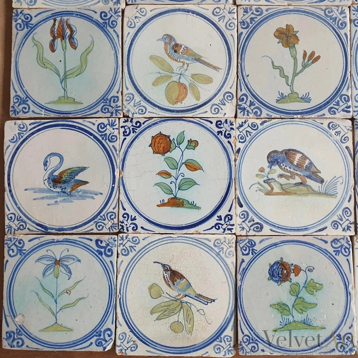 16 Azulejos Delft Holandeses Policromados, con Flores y Pájaros, Siglo XVIII-XIX – vista 4 de 6