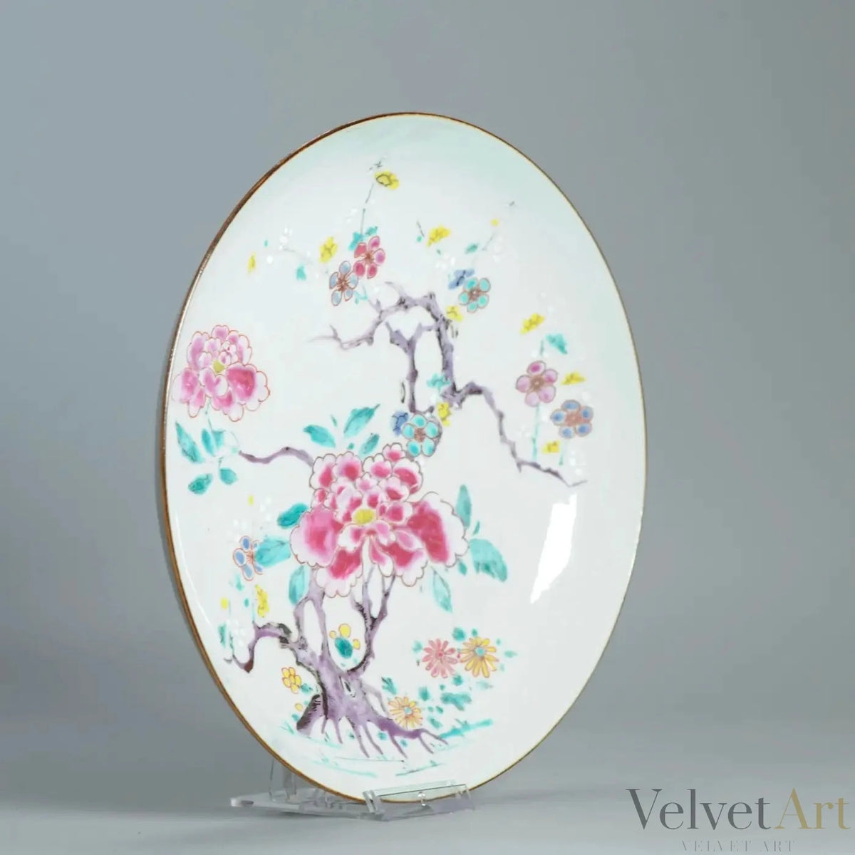 Plato de Porcelana China Yongzheng | Famille Rose, Siglo XVIII